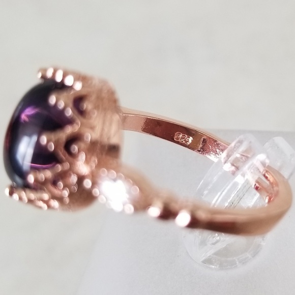 Rose Gold & Amethyst Cabochon Ring - Picture 5 of 8